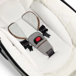 Joie Signature Calmi Car Cot Bed - Oyster -Joy Shop Joie calmi oyster 6